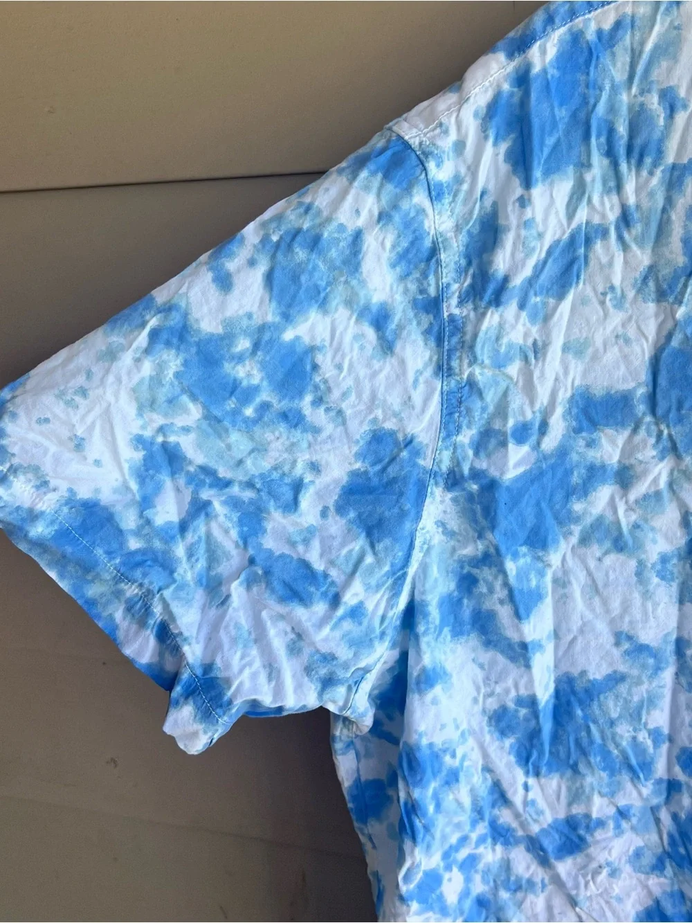 Levi's Blue and White Tie-dye Relaxed Fit Short Sleeve Button Down Shirt XL